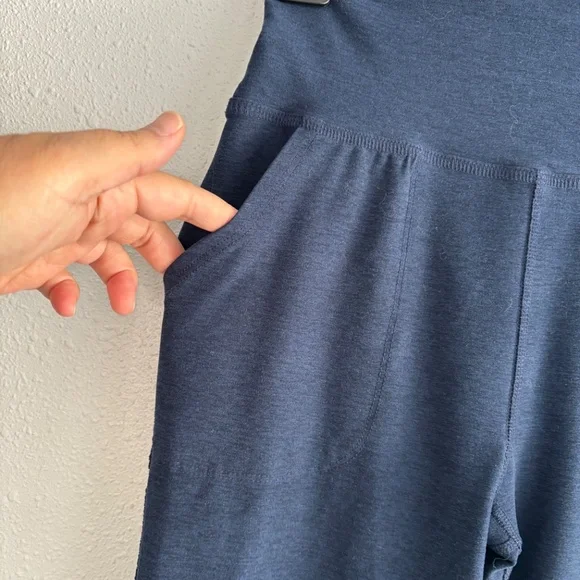 Beyond Yoga Nocturnal Navy Spacedye All Day Flare High Waisted Pant - Size Med - Picture 5 of 7